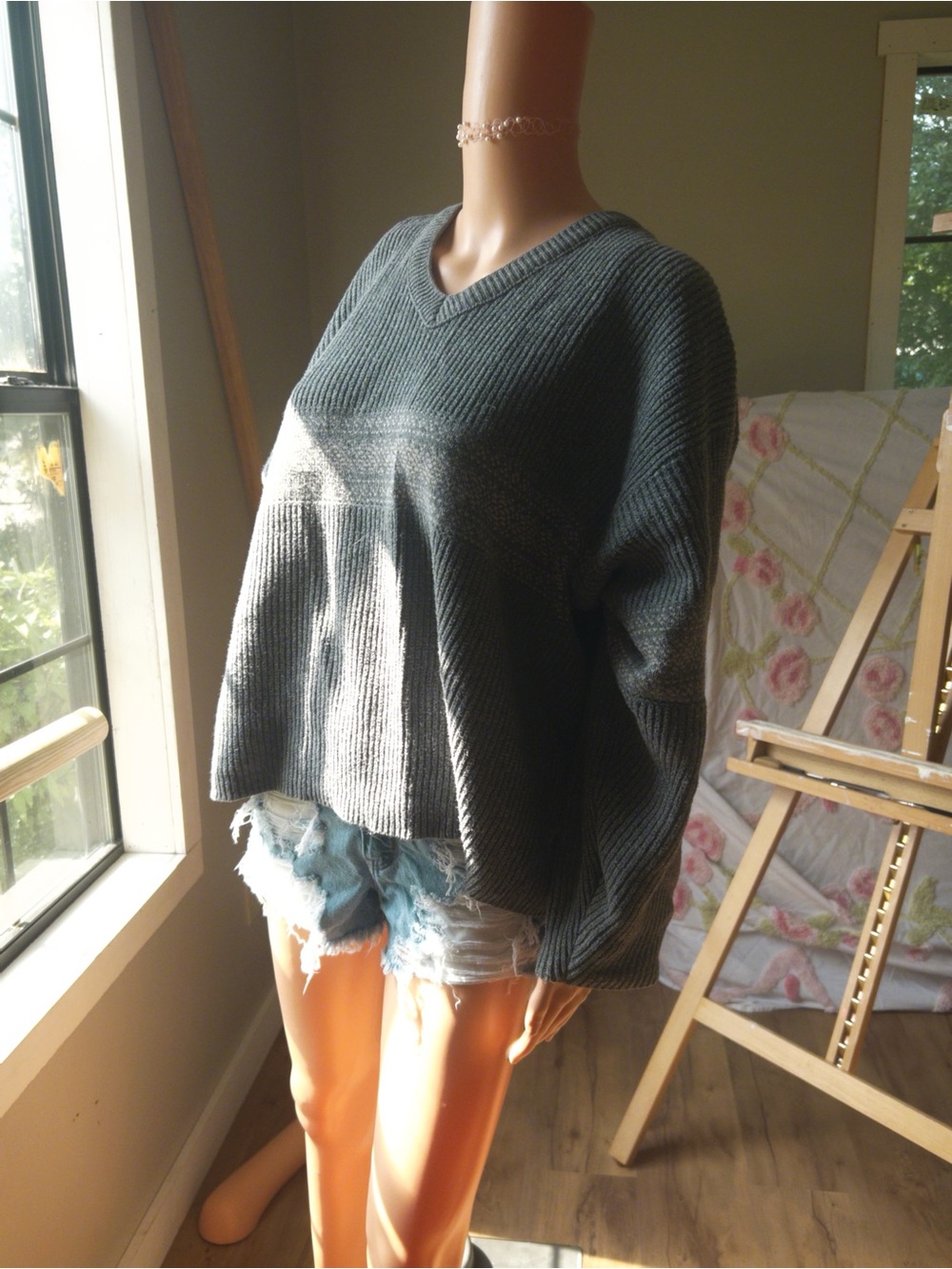 Jantzen Women's V-Neck Ribbed Pullover Sweater - Charcoal Gray